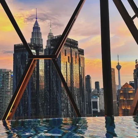 Scarletz Suites KLCC by Minshuku Отели рядом с достопримечательностью «Jalan Ampang»