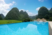 Miao Zai Shan Ye resort hotel (Yangshuo Yulong River Qian Gu Qing Branch)