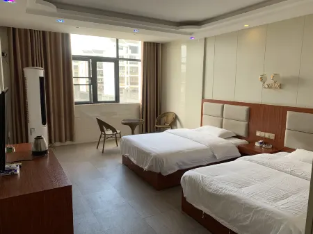 Longshi Xingbiao Business Hotel Отели рядом с достопримечательностью «Octagon House»