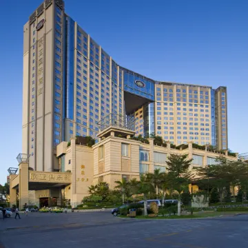 Eurasia International Hotel Отели рядом с достопримечательностью «Железнодорожная станция Чанпин»