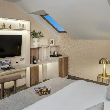 Hotel Maestro by Adrez Отели рядом с достопримечательностью «Карлов мост»