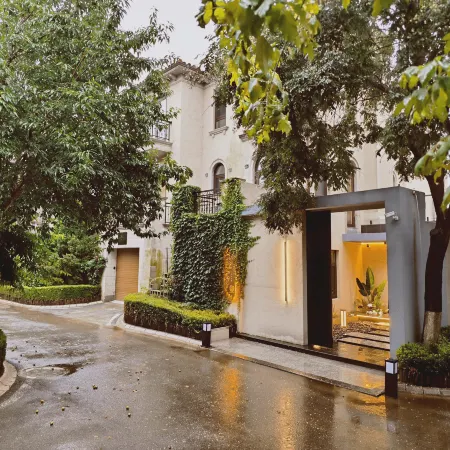 Silent Stay Villa Hotel