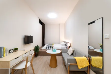 Rubik's Cube Apartment (Guangzhou Tower Chigang Subway Station)