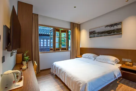 Xiaoshanlou International Youth Hostel Отели рядом с достопримечательностью «the First Spring Under Heaven»