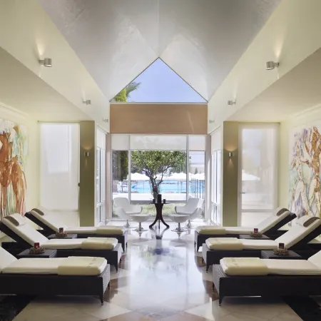 Neptune Luxury Resort