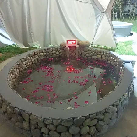 ravine stream Camp