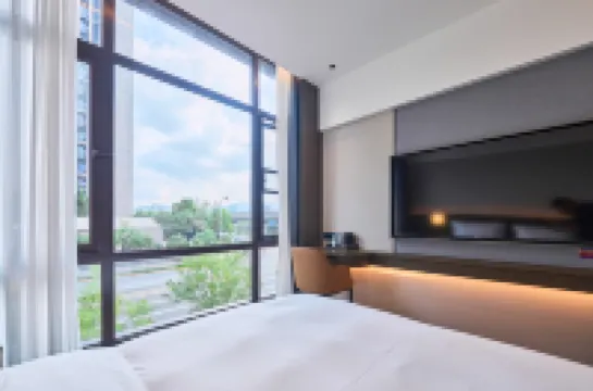 โรงแรมทรี