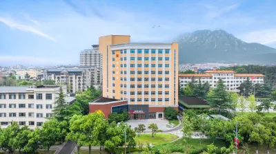 Borrman Hotel (Songshan Scenic Area Shaolin Avenue) Các khách sạn gần Shaolin Monastery Wushu Academy