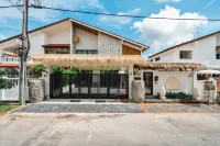 The Umane Luxury Villa - Melaka Hotels in Central Melaka District