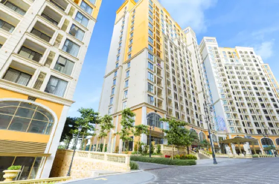 La isla Apartments & Villas - Sea View & Fireworks Phu Quoc Отели рядом с достопримечательностью «Сан- Бич»