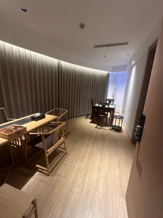 Huaying Hotel Отели рядом с достопримечательностью «Tiancheng Qixia Scenic Spot»