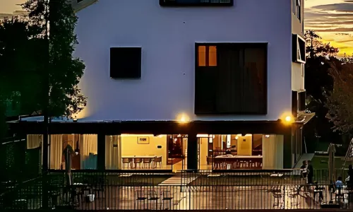 Ling Li Mu Li Holiday Hotel