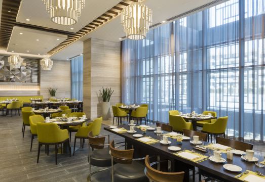 Beach Rotana ResidencesHotel Overview