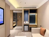 Starway Hotel (East Plaza of Chifeng Railway Station)