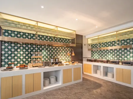 Magnotel Classic Hotel Shenyang Shenbei University Wanda Plaza Store Отели рядом с достопримечательностью «Shenyang Institute of Engineering»