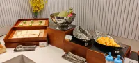 Homeinn Superior Hotel (Deyang Guanghan Bailun Plaza Fanghu Park) - พร้อมอาหารเช้า
