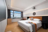Zero One E-sports Audio-visual Hotel (Huanggang Xishui Shopping Mall Passenger Terminal Branch)
