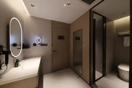 Lion City Hotel Отели рядом с достопримечательностью «Wuhai Vocational and Technical College»