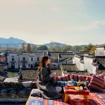 Muhua Viewing and Residence Hotels near Wangyue Hall