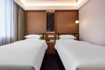 Chengdu Dayi Xiling Snow Mountain and Yi Supreme Hotel Отели рядом с достопримечательностью «Xiling Snow Mountain»