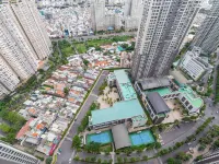 The Landmark Platinum - Vinhomes Central Park Hotels near Landmark 81 Sky View Observatory