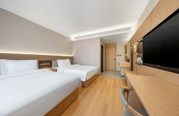 鼎盛酒店（盤古山大道泌陽縣中醫院店）