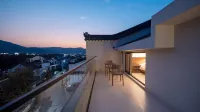 Chunsanyue Homestay (Jiuhuashan Tourist Service Center) - Bergblick