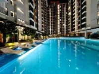 K Avenue Kota Kinabalu - Pools