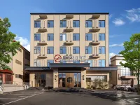 Qianna Hotel (Ruzhou Railway Station)