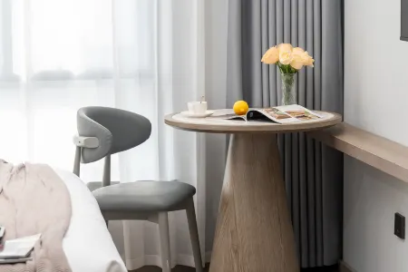 Daiding Zunyue Hotel (Yellow Crane Tower Wuhan Yangtze River Bridge) Отели рядом с достопримечательностью «Wuhan Yangtze River Bridge»