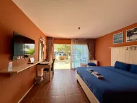 GrandBlue Resort & Beachclub