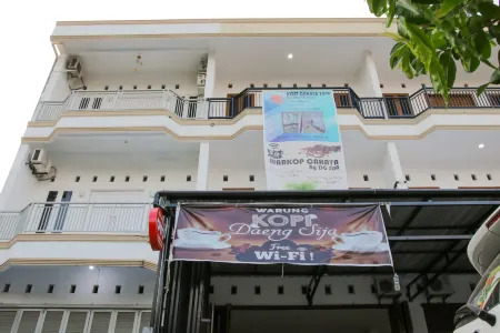 Hotel O Pa Baeng Baeng Near Rumah Sakit Faisal Formerly Guest House Cahaya 7296 Отели в г. Rappocini