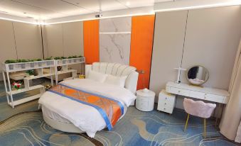 Zijin Lantian Interstellar Hotel