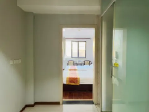 Super 8 (Yanqing Nancaiyuan) Hotels near Yanqing Railway Station