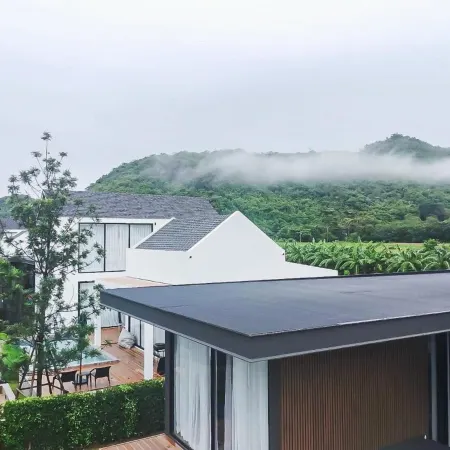 8 Valley KhaoYai