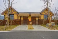 Three Gorges giraffe Park's Hotel Hotels in Yidu