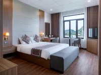 Nui Vang Trang An Hotels in Ninh Tiến