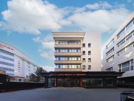 Kew Green Hotels Отели рядом с достопримечательностью «Wanshou Temple»