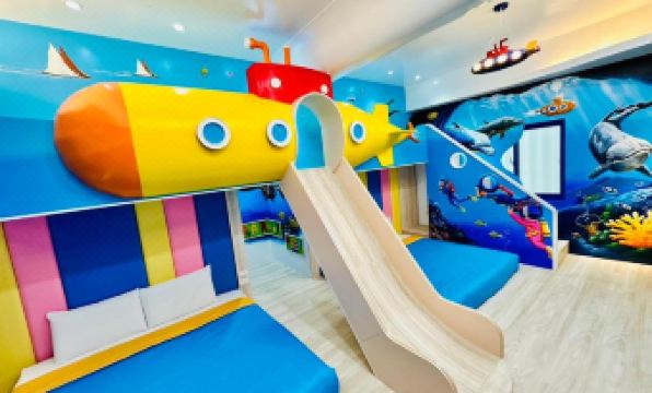 Liouciou Houseboat Speciality Hostel