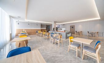 7Days Inn Hotel (Jinzhou Qingyanshi Tourism Service Center)