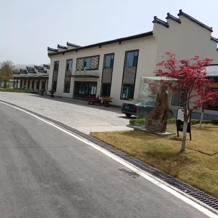 Yunqi Lakeside (Danfeng Dihua Town)
