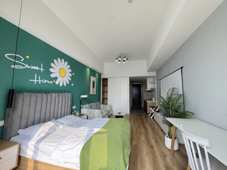 Jinge Biyu Homestay (Qinyun Road Branch) Отели рядом с достопримечательностью «Guizhou Police College»