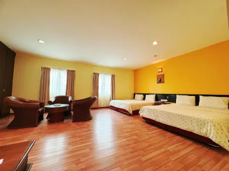 Grand Far East Hotel Отели в г. Масаи