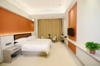 fenglin wamyuan Guesthouse Hotels near Chaerhan Salt Lake