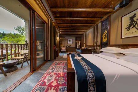 Yiquan Riverside Guesthouse (Fenghuang Ancient Town )