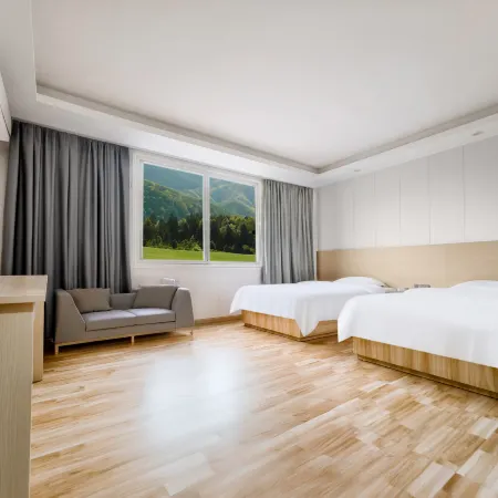 Anyi Fenghe Hotel