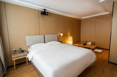 Belfry Selected Hotel Hotels in Municipal government and ancient canal scenic area