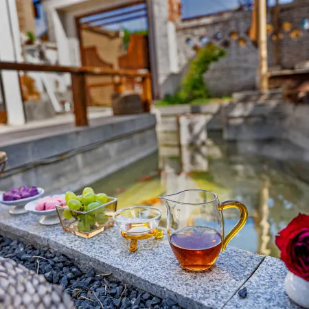 Huafeihua · Zen Aesthetics Homestay  From the street