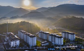 Liangnong Weide Homestay