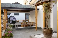 Youlanju Courtyard Hotel (Xiangyang Ancient City Shengshi Tangcheng Branch)